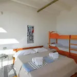 2 Bedroom Stunning In Casa vacanze *