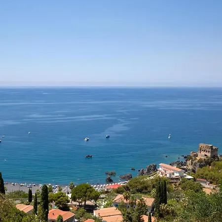 2 Bedroom Stunning In Casa de Férias San Nicola Arcella