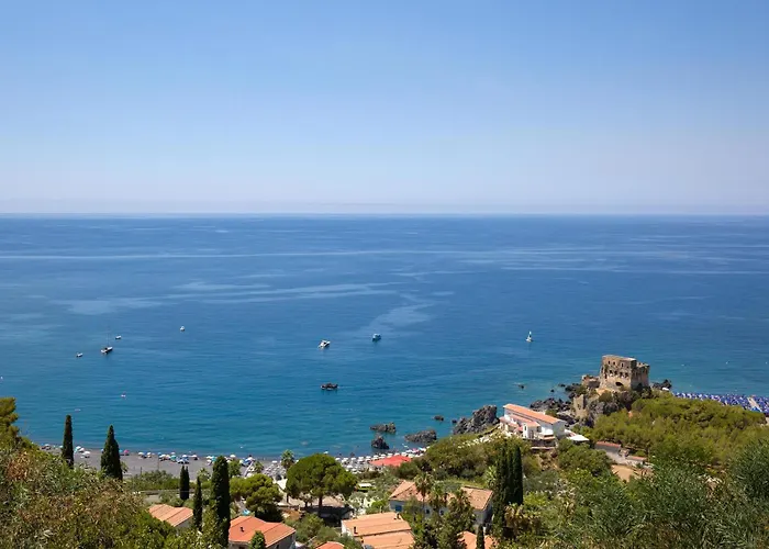 2 Bedroom Stunning In Casa de Férias San Nicola Arcella