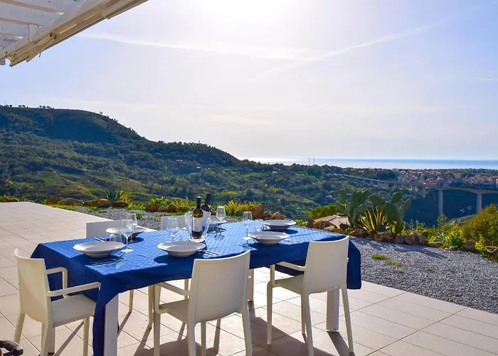 2 Bedroom Stunning In Casa de Férias *